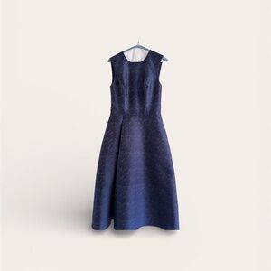 Formal gown by Kay Unger size 6 Navy